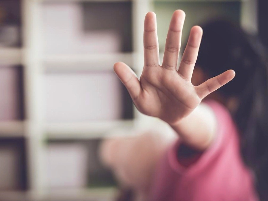 Violence de l’enfance : les conséquences neurologiques et émotionnelles et comment la Gestalt thérapie aide à s’en libérer
